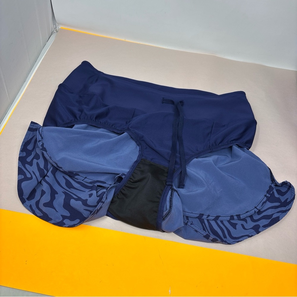 Medium Brooks Sample Women's Blue Patterned Short… - image 11